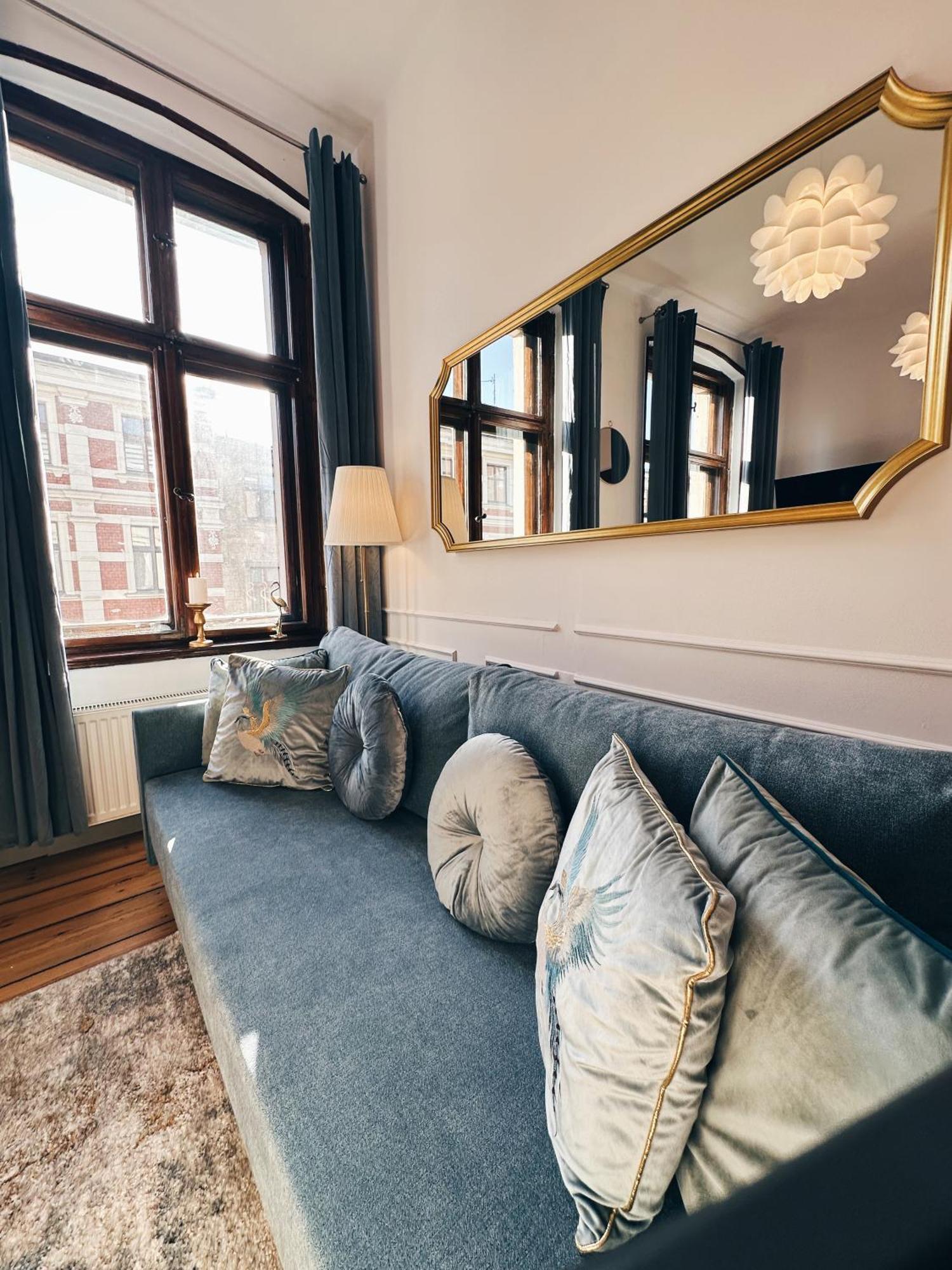 Best 2 Rest Apartment Torun Bagian luar foto